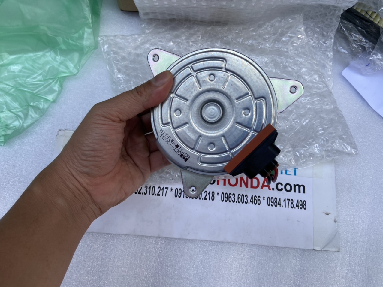 Mô tơ quạt làm mát két nước dàn nóng xe Honda HRV 2022-2024